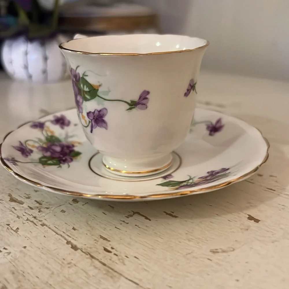 Vintage Stanley England fine bone china small violet teacup and saucer - Picture 2 of 8